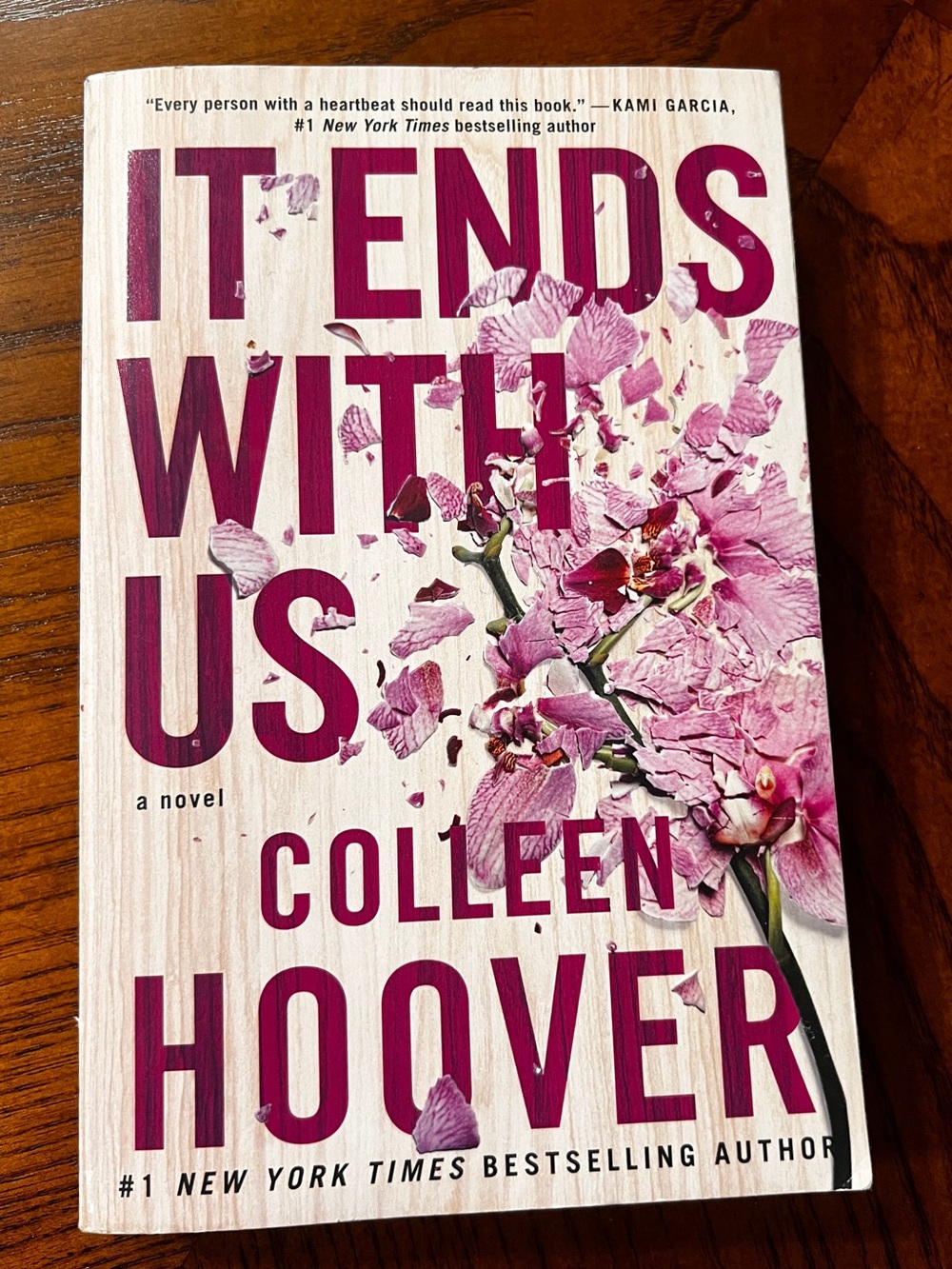 It Ends With Us, A Novel, Author, Colleen Hoover, Paperback
